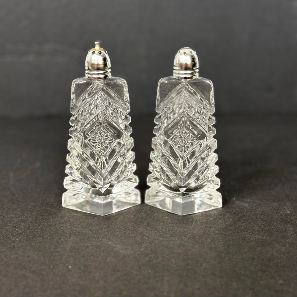 Vintage Clear Cut Crystal Salt & Pepper Made in Japan by Artmark Elegant